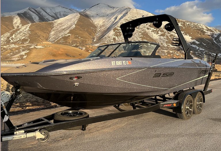 2019 MB B52